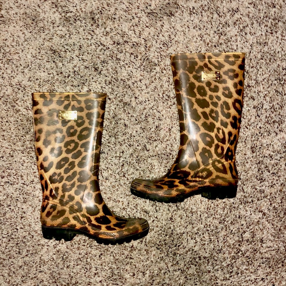 Rain boots
